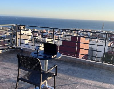 Appartement N°4 vue sur mer au loin