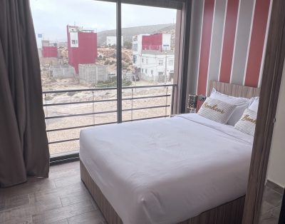 Appartement N°6 vue sur mer au loin